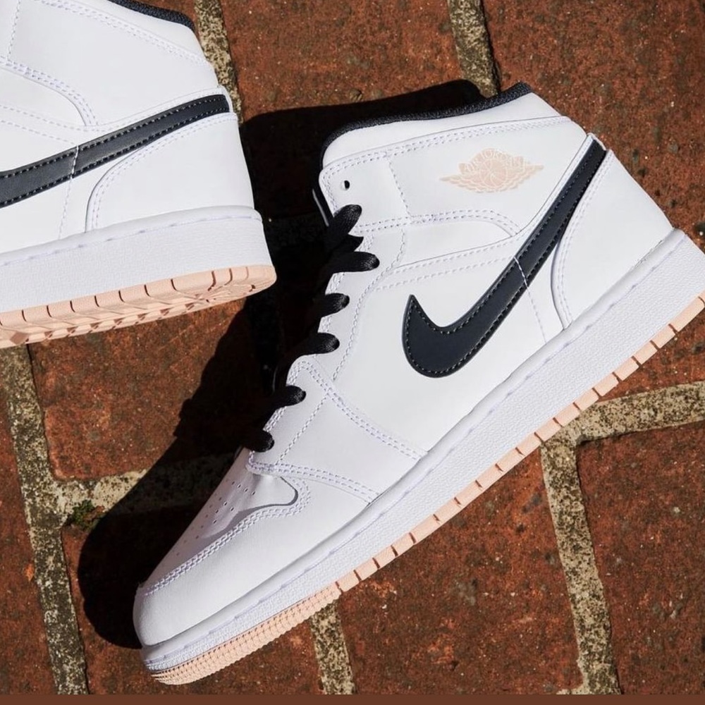 Nike Air Jordan 1’ Arctic Orange - Picture 1 of 1